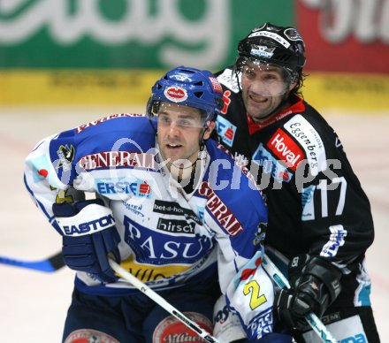Eishockey Bundesliga. VSV gegen EHC Liwest Linz. Darell Scoville (VSV), Francois Groleau (Linz). Villach, am 12.1.2007.
Foto: Kuess 
---
pressefotos, pressefotografie, kuess, qs, qspictures, sport, bild, bilder, bilddatenbank