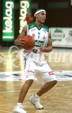 Basketball Bundesliga. W?rthersee Piraten gegen Mattersburg. Anthony Shavies (Piraten). Klagenfurt, am 25.11.2006.
Foto: qspictures/Nadja Kuess
---
pressefotos, pressefotografie, kuess, qs, qspictures, sport, bild, bilder, bilddatenbank