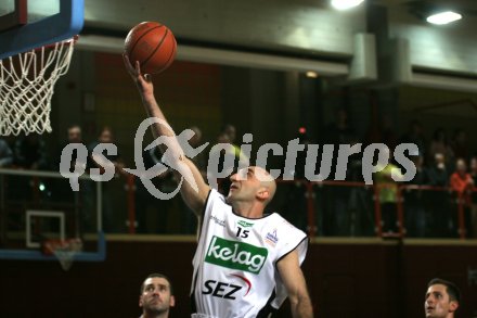 Basketball Bundesliga. W?rthersee Piraten gegen LIONS Arkadia Traiskirchen, Nenad Videka. Klagenfurt, 16.1.2006.
---
pressefotos, pressefotografie, kuess, qs, qspictures, sport, bild, bilder, bilddatenbank