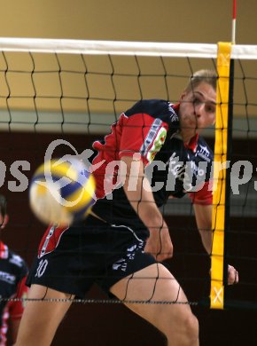 Volleyball Bundesliga. Hypo VBK. Andreas Pacher. Klagenfurt, am 1.10.2005.
Foto: Kuess
---
pressefotos, pressefotografie, kuess, qs, qspictures, sport, bild, bilder, bilddatenbank