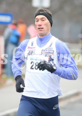 Klagenfurter Adventlauf. K?rntner Meisterschaft ?ber 10 Kilometer. Wolfgang Maurer (LC Villach). Klagenfurt, am 3.12.2006.
Foto: Kuess
---
pressefotos, pressefotografie, kuess, qs, qspictures, sport, bild, bilder, bilddatenbank