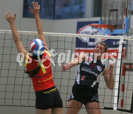 Volleyball Bundesliga Semifinale. Wildcats gegen Linz. Patrycia Krenc beim Smash.Klagenfurt, am 8.4.2005.


---
pressefotos, pressefotografie, kuess, qs, qspictures, sport, bild, bilder, bilddatenbank