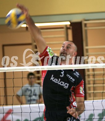 Volleyball Bundesliga. Hypo VBK. Marian Vavrek. Klagenfurt, am 1.10.2005.
---
pressefotos, pressefotografie, kuess, qs, qspictures, sport, bild, bilder, bilddatenbank