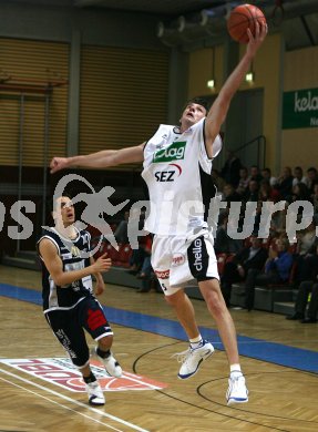 Basketball Bundesliga. W?rthersee Piraten gegen Feldkirch. Selmir Husanovic. Klagenfurt, am 27.4.2006.
---
pressefotos, pressefotografie, kuess, qs, qspictures, sport, bild, bilder, bilddatenbank