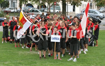 Drei Regionen Jugendspiele in Gradisca di Isonzo. K?rntens Delegation bei der Er?ffnungsfeier. Gradisca di Isonzo, am 16.9.2005.
---
pressefotos, pressefotografie, kuess, qs, qspictures, sport, bild, bilder, bilddatenbank