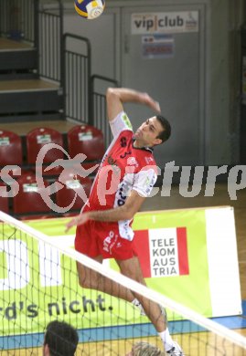 Volleyball Bundesliga. Hypo VBK gegen Enns. Miomir Krasic (Hypo). Klagenfurt, 11.11.2006
Foto: Kuess
---
pressefotos, pressefotografie, kuess, qs, qspictures, sport, bild, bilder, bilddatenbank