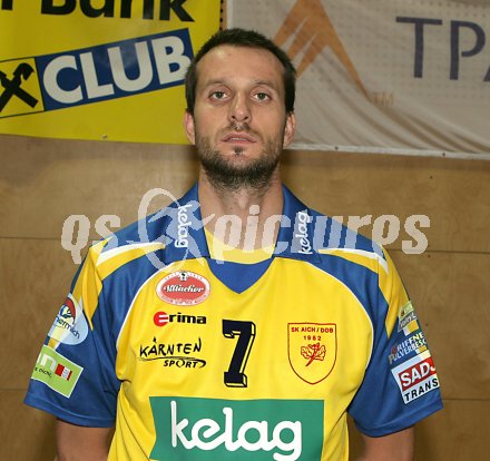 Volleyball Aich/Dob. Europacup. Jure Kokot. Bleiburg, am 24.9.2005.
Foto: Kuess

---
pressefotos, pressefotografie, kuess, qs, qspictures, sport, bild, bilder, bilddatenbank