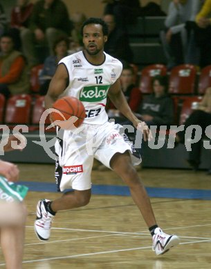 Basketball Bundesliga. W?rthersee Piraten gegen Kapfenberg. Tobe Carberry (Piraten). Klagenfurt, am 23.3.2006.
---
pressefotos, pressefotografie, kuess, qs, qspictures, sport, bild, bilder, bilddatenbank
