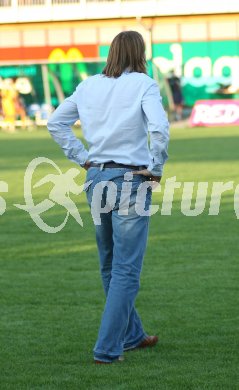 Fussball. Red Zac Liga. FC K?rnten gegen Admira. Trainer Richard Huber  (FCK). Klagenfurt, am 18.8.2006.
---
pressefotos, pressefotografie, kuess, qs, qspictures, sport, bild, bilder, bilddatenbank