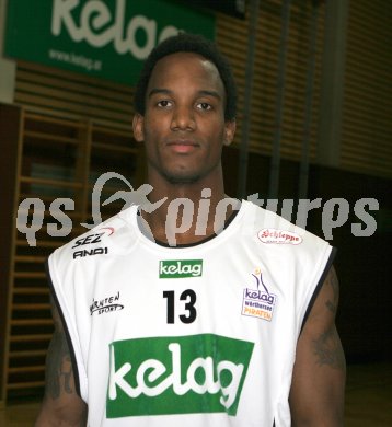 Basketball Bundesliga. W?rthersee Piraten. Damien McSwine. Klagenfurt, am 24.1.2006.
---
pressefotos, pressefotografie, kuess, qs, qspictures, sport, bild, bilder, bilddatenbank