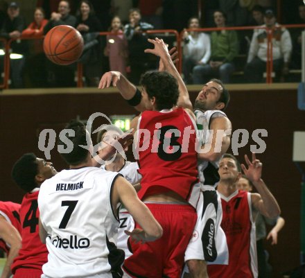 Basketball Bundesliga. W?rthersee Piraten gegen LIONS Arkadia Traiskirchen. Joachim Buggelsheim (Piraten). Klagenfurt, 16.1.2006.
---
pressefotos, pressefotografie, kuess, qs, qspictures, sport, bild, bilder, bilddatenbank