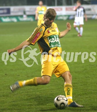 Fussball. Red Zac Liga. FCK gegen LASK. Manuel Weber (FCK). Klagenfurt, am 13.10.2006.
---
pressefotos, pressefotografie, kuess, qs, qspictures, sport, bild, bilder, bilddatenbank