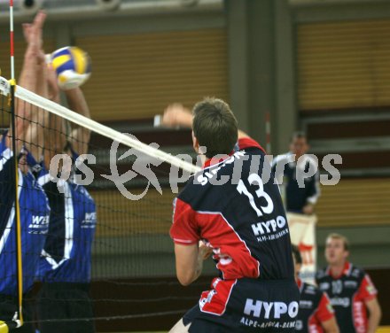 Volleyball Bundesliga. HYPO VBK Klagenfurt. Simon Breuss. Klagenfurt, am 23.9.2006.
---
pressefotos, pressefotografie, kuess, qs, qspictures, sport, bild, bilder, bilddatenbank
