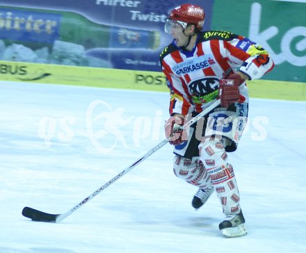 Eishockey Bundesliga. KAC gegen Vienna Capitals. Mike Siklenka (KAC). Klagenfurt, am 18.12.2005
---
pressefotos, pressefotografie, kuess, qs, qspictures, sport, bild, bilder, bilddatenbank