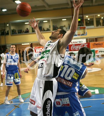 Basketball Bundesliga. W?rthersee Piraten gegen Oberwart Gunners. Joachim Buggelsheim (Piraten). Klagenfurt, am 18.3.2006.
---
pressefotos, pressefotografie, kuess, qs, qspictures, sport, bild, bilder, bilddatenbank