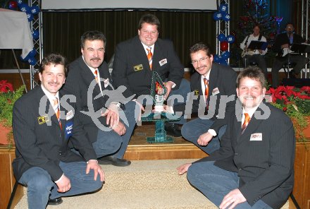 Ehrung K?rntens Sportler des Jahres 2005. Mannschaft des Jahres RV Rottendorf. Klagenfurt, am 23.12.2005.
---
pressefotos, pressefotografie, kuess, qs, qspictures, sport, bild, bilder, bilddatenbank