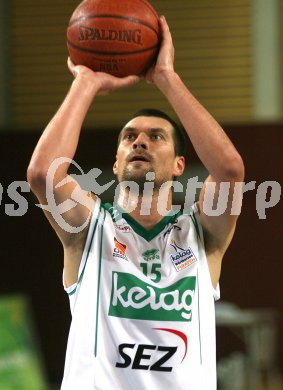 Basketball Bundesliga. W?rthersee Piraten gg. Swans Gmunden. Samo Grum (Piraten). Klagenfurt, am 20.10.2006.
---
pressefotos, pressefotografie, kuess, qs, qspictures, sport, bild, bilder, bilddatenbank