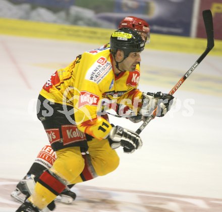 ?sterreichische Eishockey Bundesliga. KAC gegen Vienna Capitals. Gerald Ressmann (Caps). Klagenfurt, am 27.10.2006.
Foto: Kuess
---
pressefotos, pressefotografie, kuess, qs, qspictures, sport, bild, bilder, bilddatenbank