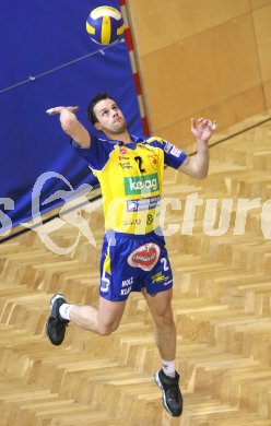 Volleyball Bundesliga. Aich/Dob gegen Enns. Miha Kosl (Aich/Dob). Bleiburg, am 20.1.2007.
Foto: Kuess
---
pressefotos, pressefotografie, kuess, qs, qspictures, sport, bild, bilder, bilddatenbank