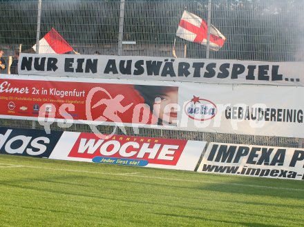 Fussball. Red Zac Liga. FC K?rnten gegen Admira. Transparent am Admira Sektor mit dem Hinweis auf den drohenden Konkurs. Klagenfurt, am 18.8.2006.
---
pressefotos, pressefotografie, kuess, qs, qspictures, sport, bild, bilder, bilddatenbank