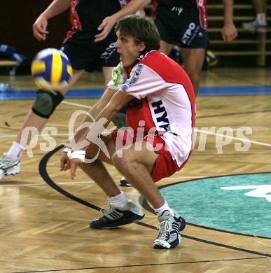 Volleyball Bundesliga. Hypo VBK. Alexander Huber. Klagenfurt, am 1.10.2005.
---
pressefotos, pressefotografie, kuess, qs, qspictures, sport, bild, bilder, bilddatenbank