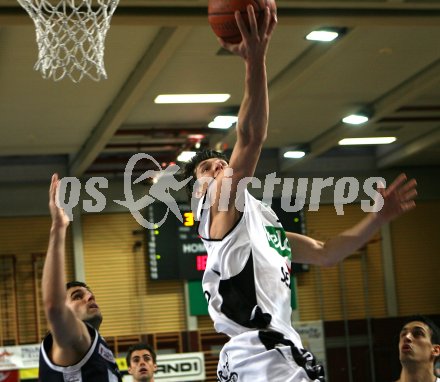 Basketball Bundesliga W?rthersee Piraten gegen Feldkirch. Selmir Husanovic. Klagenfurt, am 27.4.2006.
---
pressefotos, pressefotografie, kuess, qs, qspictures, sport, bild, bilder, bilddatenbank