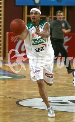 Basketball Bundesliga. W?rthersee Piraten gg. Swans Gmunden. Anthony Shavies (Piraten). Klagenfurt, am 20.10.2006.
---
pressefotos, pressefotografie, kuess, qs, qspictures, sport, bild, bilder, bilddatenbank