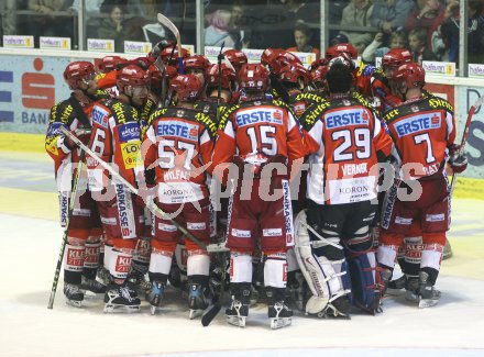 ?sterreichische Eishockey Bundesliga. KAC gegen Red Bull Salzburg. Jubel KAC. Klagenfurt, am 22.10.2006.
Foto: Kuess
---
pressefotos, pressefotografie, kuess, qs, qspictures, sport, bild, bilder, bilddatenbank