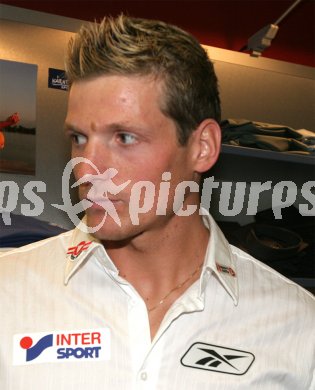 Leichtathletik, Zehnkampf.Roland Schwarzl. Klagenfurt, am 25.3.2005.
---
pressefotos, pressefotografie, kuess, qs, qspictures, sport, bild, bilder, bilddatenbank