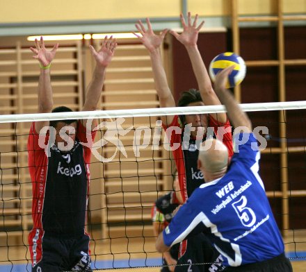Volleyball Bundesliga. HYPO VBK gegen Arbesbach. Block von Vanik Peter und Underwood Zac. Klagenfurt, am 23.9.2006.

---
pressefotos, pressefotografie, kuess, qs, qspictures, sport, bild, bilder, bilddatenbank