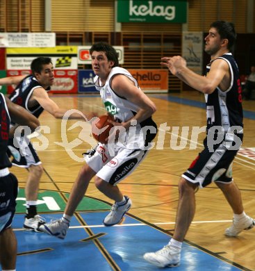 Basketball Bundesliga W?rthersee Piraten gegen Feldkirch.Selmir Husanovic. Klagenfurt, am 27.4.2006.
---
pressefotos, pressefotografie, kuess, qs, qspictures, sport, bild, bilder, bilddatenbank
