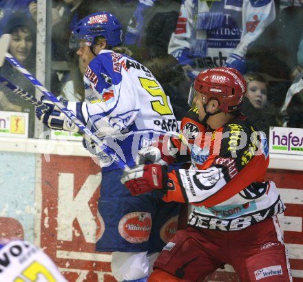 Eishockey Bundesliga. KAC gegen VSV. Chad Hinz (KAC), Thomas Raffl (VSV). Klagenfurt, am 21.1.2007.
Foto: Kuess
---
pressefotos, pressefotografie, kuess, qs, qspictures, sport, bild, bilder, bilddatenbank