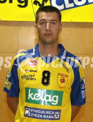 ?sterreichische Volleyball Bundesliga. SK Aich/Dob. Tomaz Pisnik. Bleiburg, am 13.9.2006.
Foto: Kuess
---
pressefotos, pressefotografie, kuess, qs, qspictures, sport, bild, bilder, bilddatenbank