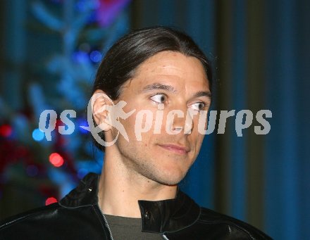 Ehrung K?rntens Sportler des Jahres 2005. Snowboard. Sigi Grabner.  Klagenfurt, am 23.12.2005.
---
pressefotos, pressefotografie, kuess, qs, qspictures, sport, bild, bilder, bilddatenbank