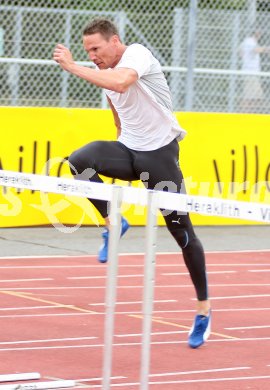Leichtathletik. Top4 Meeting. 110 Meter H?rden M?nner. Elmar Lichtenegger (?sterreich, AC V?lkermarkt).  Villach, am 13.7.2006.
---
pressefotos, pressefotografie, kuess, qs, qspictures, sport, bild, bilder, bilddatenbank