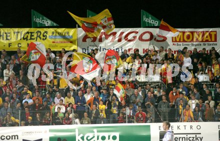 Fussball. Red Zac Liga. FCK gg Kapfenberg. Blick in den FCK Fansektor . Klagenfurt, am 29.8.2006.
---
pressefotos, pressefotografie, kuess, qs, qspictures, sport, bild, bilder, bilddatenbank