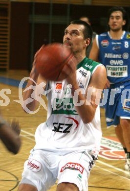 Basketball Bundesliga. W?rthersee Piraten gg. Swans Gmunden. Samo Grum (Piraten). Klagenfurt, am 20.10.2006.
---
pressefotos, pressefotografie, kuess, qs, qspictures, sport, bild, bilder, bilddatenbank