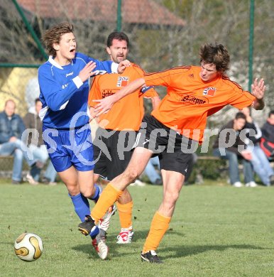 Fu?ball Unterliga Ost. K?ttmannsdorf gegen Wietersdorf. Springer Stefan , Kogler Michael Robert (Wietersdorf), Christoph Pibal (K?ttmannsdorf).K?ttmannsdorf, am 5.11.2006.
Foto: Kuess
---
pressefotos, pressefotografie, kuess, qs, qspictures, sport, bild, bilder, bilddatenbank