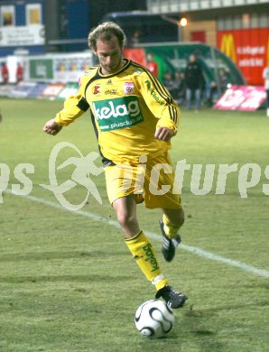 Fussball Red Zac Bundesliga. FC K?rnten gegen FC Lustenau. Hannes Toth (FCK). Klagenfurt, am 10.11.2006.
Foto: Kuess
---
pressefotos, pressefotografie, kuess, qs, qspictures, sport, bild, bilder, bilddatenbank