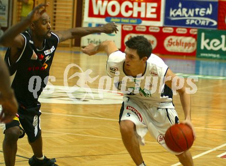 Basketball Bundesliga. W?rthersee Piraten gegen Klosterneuburg. Selmir Husanovic. Klagenfurt, am 3.12.2005.
---
pressefotos, pressefotografie, kuess, qs, qspictures, sport, bild, bilder, bilddatenbank