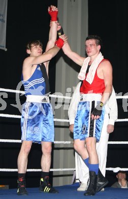 Boxen Vergleichskampf K?rnten gegen Slowenien.  Ali Chakiev (blau), (Klagenfurter Boxverein E&S), Ivan Harjacek (Kroatien). Klagenfurt, am 15.12.2006.
Foto: Kuess
---
pressefotos, pressefotografie, kuess, qs, qspictures, sport, bild, bilder, bilddatenbank