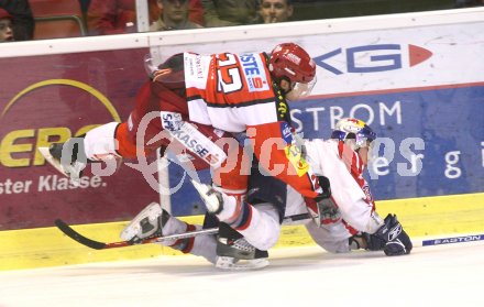 Eishockey Bundesliga. KAC gegen Salzburg. Igor Ivanov (KAC), Marco Pewal (Salzburg). Klagenfurt, am 3.12.2006.
Foto: Kuess
---
pressefotos, pressefotografie, kuess, qs, qspictures, sport, bild, bilder, bilddatenbank