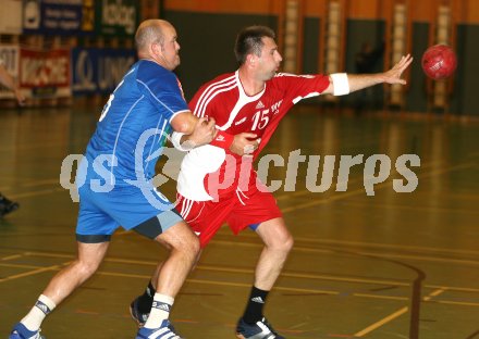 Handball Bundesliga. SC Ferlach gegen SVVW Klagenfurt.  Ales Franc (SC Ferlach), Uros Privsek (SVVW), Ferlach, am 30.9.2006.
---
pressefotos, pressefotografie, kuess, qs, qspictures, sport, bild, bilder, bilddatenbank