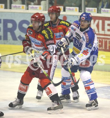 Eishockey Bundesliga. KAC gegen VSV. Ricard Persson (KAC), Thomas Raffl (VSV). Klagenfurt, am 10.10.2006.
---
pressefotos, pressefotografie, kuess, qs, qspictures, sport, bild, bilder, bilddatenbank