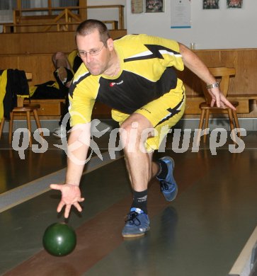 Kegeln. 2. Bundesliga. KSK Klagenfurt. Werner R?ssler. Klagenfurt, am 4.11.2006.
Foto: Kuess
---
pressefotos, pressefotografie, kuess, qs, qspictures, sport, bild, bilder, bilddatenbank