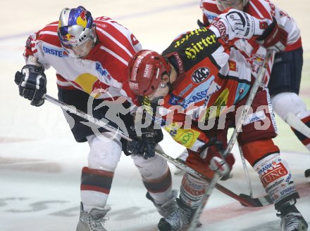?sterreichische Eishockey Bundesliga. KAC gegen Red Bull Salzburg. Martin Pewal (Salzburg), Chad Hinz (KAC). Klagenfurt, am 22.10.2006.
Foto: Kuess
---
pressefotos, pressefotografie, kuess, qs, qspictures, sport, bild, bilder, bilddatenbank