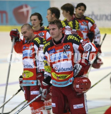 Eishockey Bundesliga. KAC gegen Innsbruck. Entt?uschung beim KAC. Klagenfurt, am 5.10.2006.
---
pressefotos, pressefotografie, kuess, qs, qspictures, sport, bild, bilder, bilddatenbank
