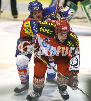 ?sterreichische Eishockey Bundesliga. KAC gegen VSV. Warren Norris (KAC),Devin Edgerton (VSV). Klagenfurt, am 23.11.2006.
Foto: Kuess
---
pressefotos, pressefotografie, kuess, qs, qspictures, sport, bild, bilder, bilddatenbank
