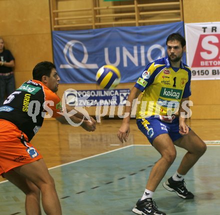 Volleyball Aich/Dob. Europacup. Matjaz Hafner und David Slatinsek. Bleiburg, am 24.9.2005.
Foto: Kuess
---
pressefotos, pressefotografie, kuess, qs, qspictures, sport, bild, bilder, bilddatenbank