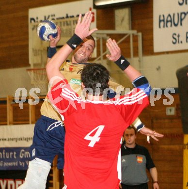 Bundesliga Handball. SVVW gegen HCK. G?tzhaber Markus (SVVW), Pr?prost Anton(HCK). Klagenfurt, 3.2.2007
Foto: Kuess
---
pressefotos, pressefotografie, kuess, qs, qspictures, sport, bild, bilder, bilddatenbank